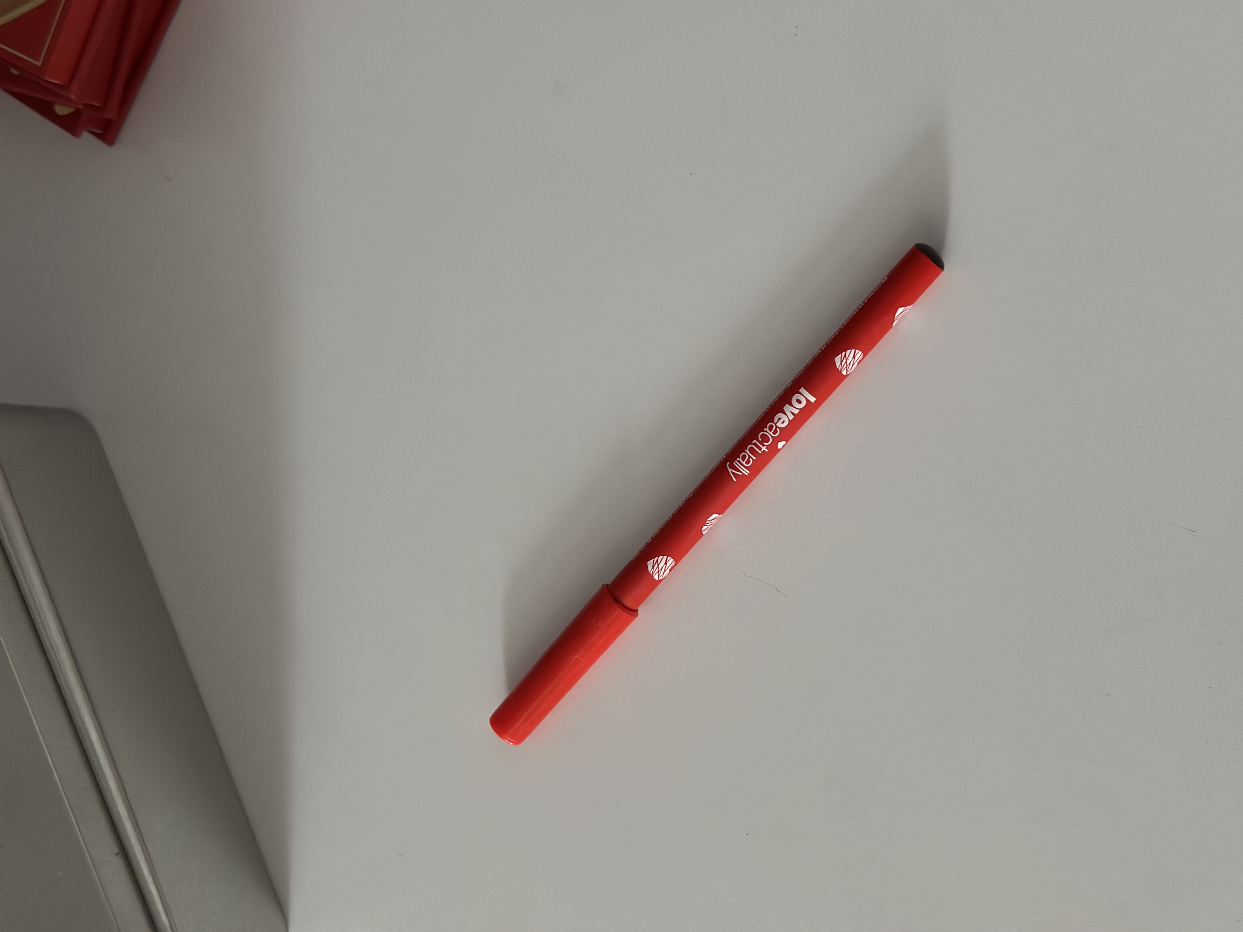 مداد لب میکاپ رولوشن | Makeup Revolution x Love Actually Lip Liner